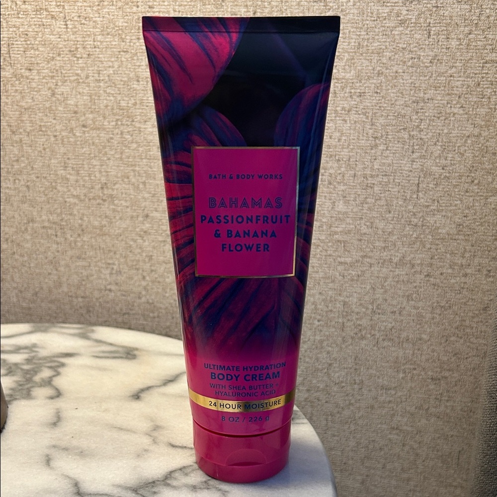 Bath and Body Works Bahamas Passionfruit & Banana Flower